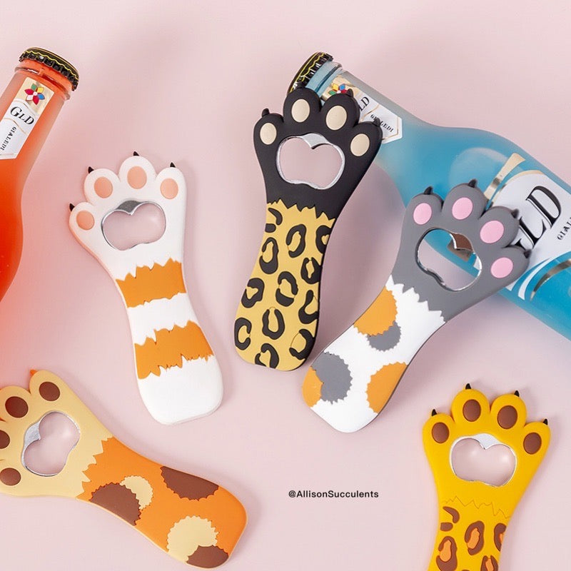 1 PCS Cute ’Cat Paw‘ Magnet Bottle Opener
