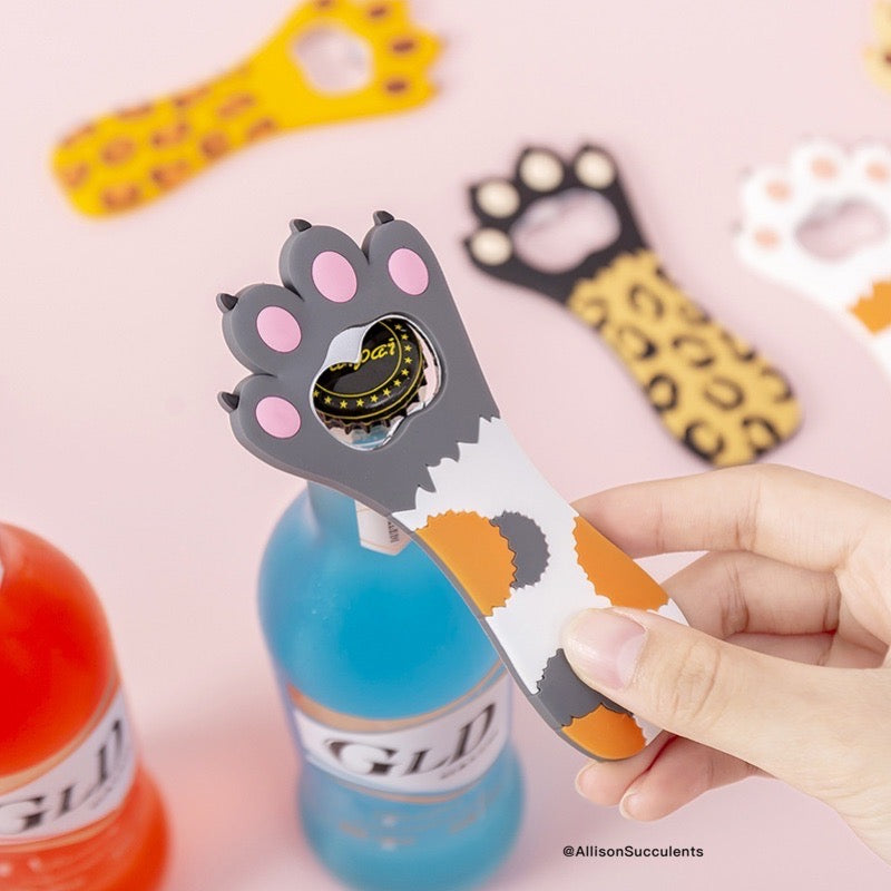 1 PCS Cute ’Cat Paw‘ Magnet Bottle Opener
