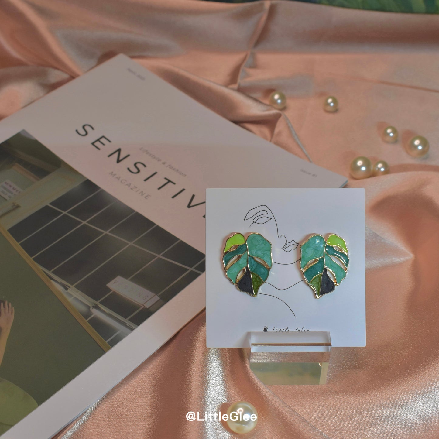 Asymmetric Variegated Monstera Enamel Leaf Drop Pendant Earrings #Green (Stainless steel post)