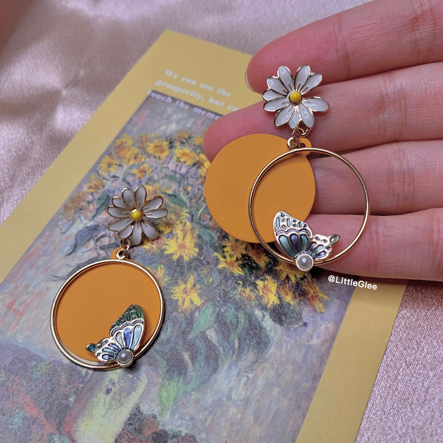 Daisy Butterfly Enamel Replicate Leather Pearls Earrings (S925 Post)