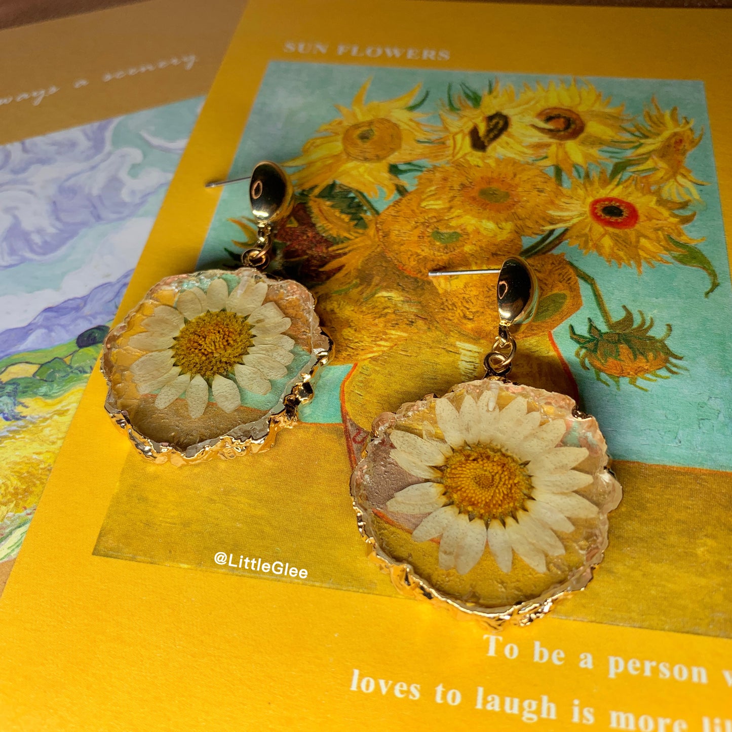 Real Daisy Pressed Dry Flower Resin Imitate Stone Earrings