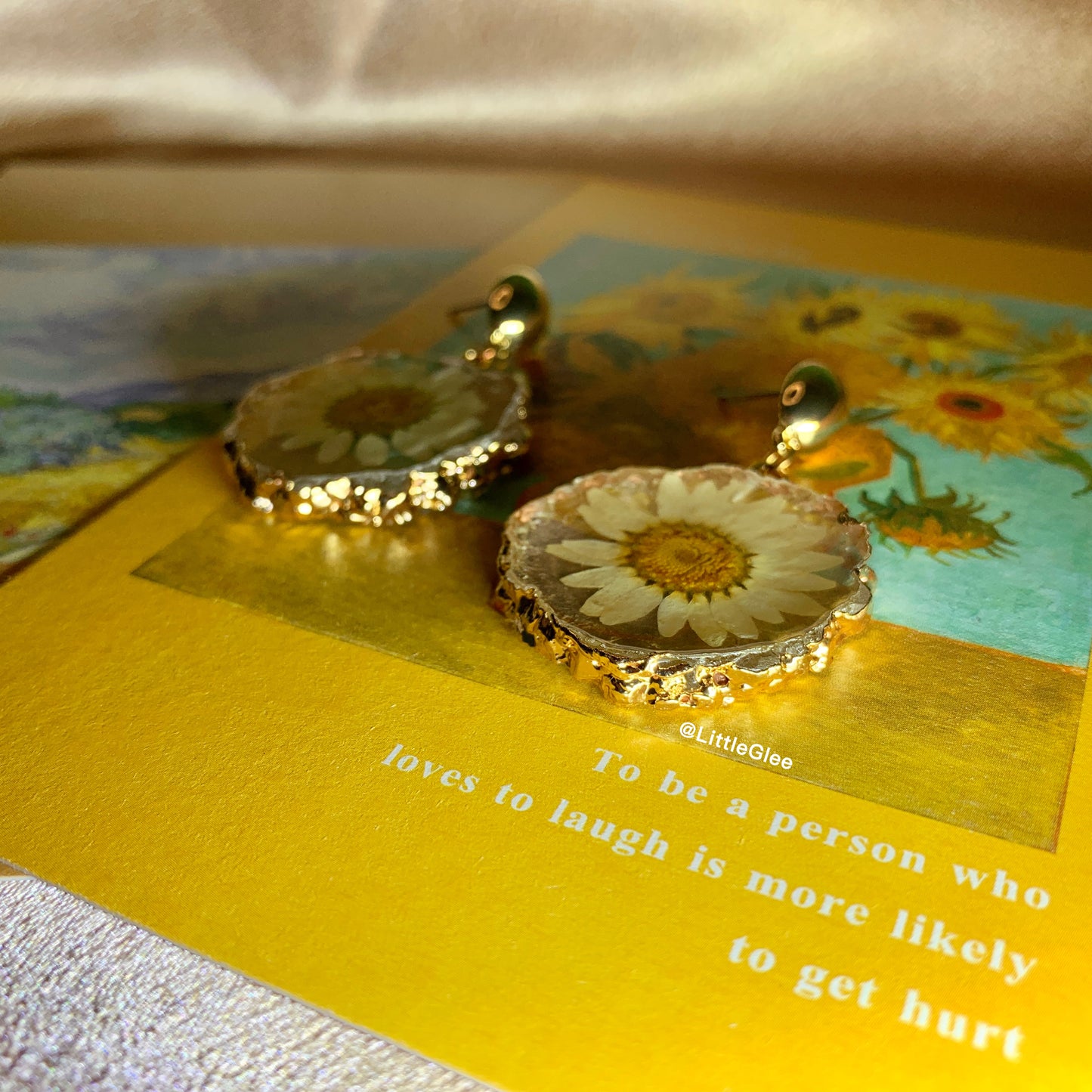 Real Daisy Pressed Dry Flower Resin Imitate Stone Earrings