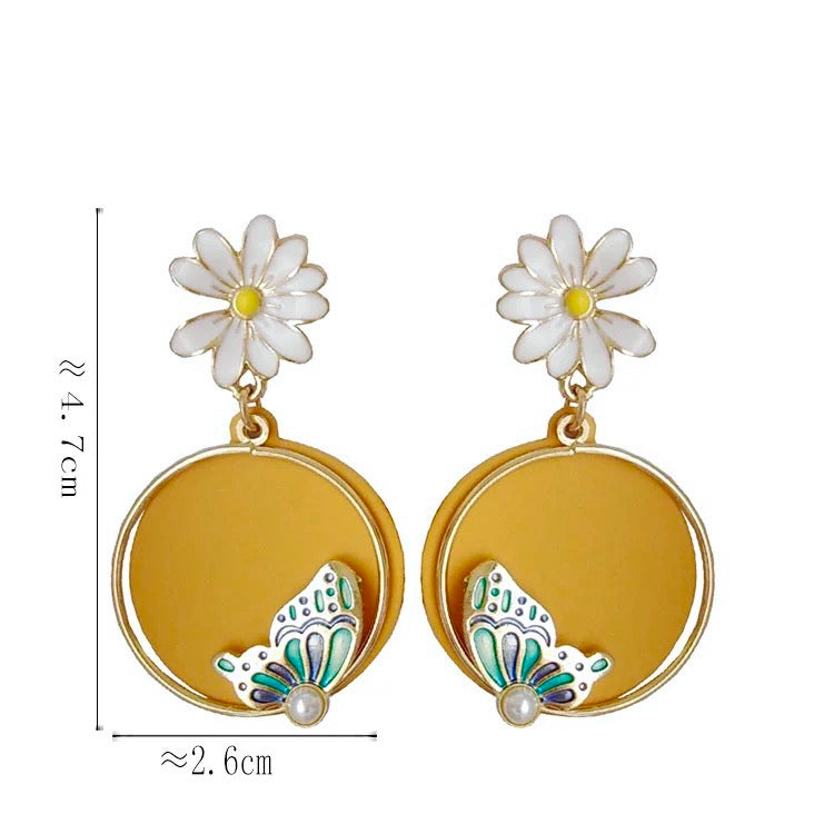 Daisy Butterfly Enamel Replicate Leather Pearls Earrings (S925 Post)