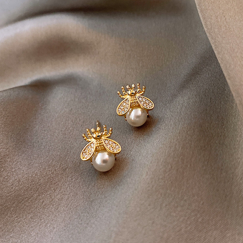 Simple Exquisite Bee With Faux Pearl Earrings (S925 Post)