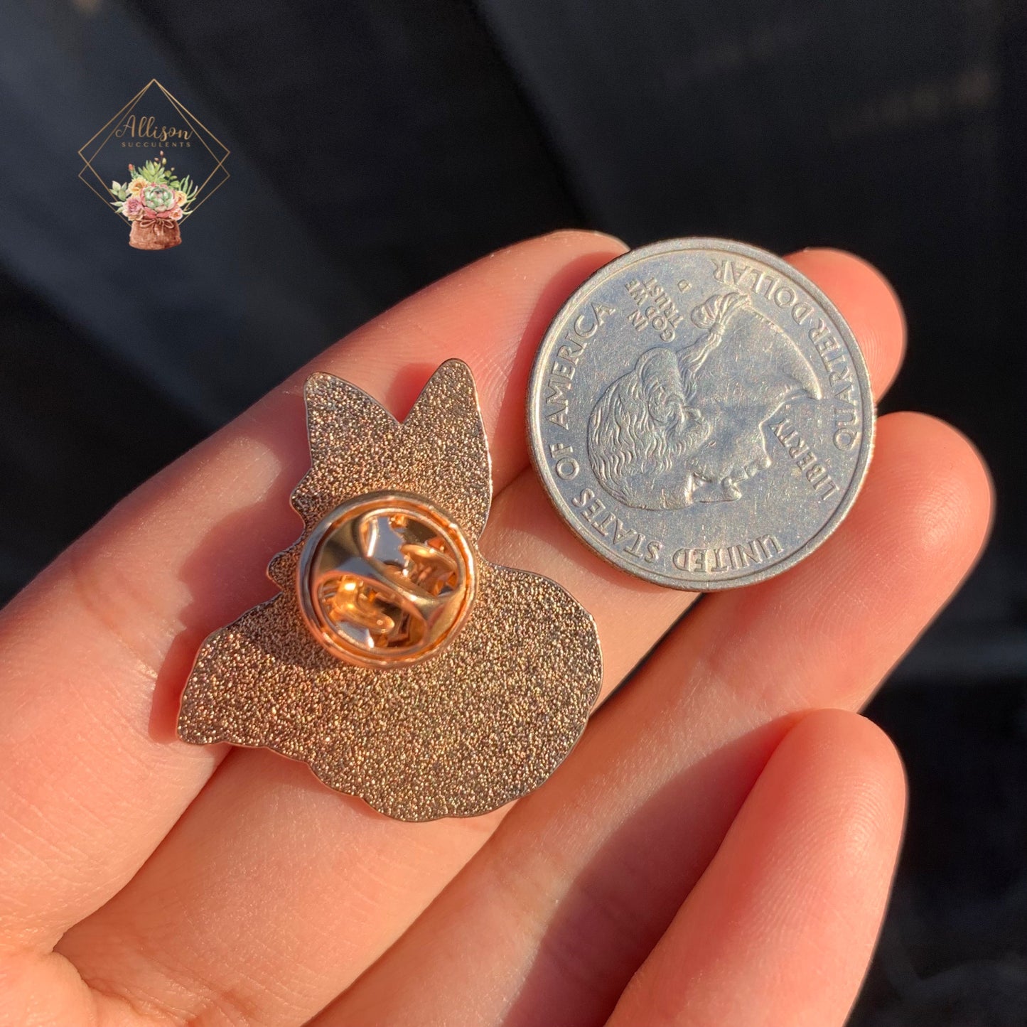 Cute 'Leaf Tail Fox' Enamel Pin